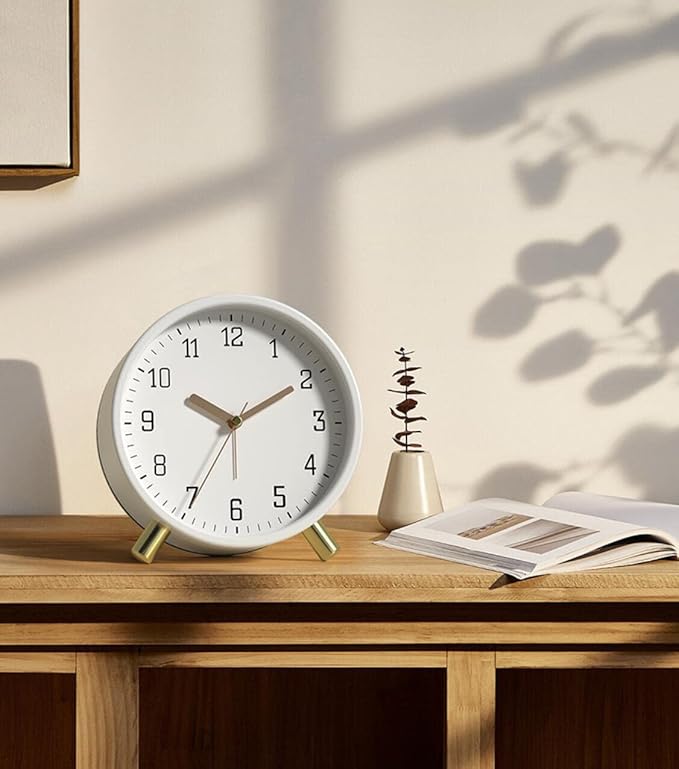 SHISEDECO Alarm Clock with Backlight, 4.5 inches Bedside Analog Non-Ticking Silent Small Deskclock with Arabic Numerals, Battery Operated Round Tableclock for Living Room, Bedroom (White)
