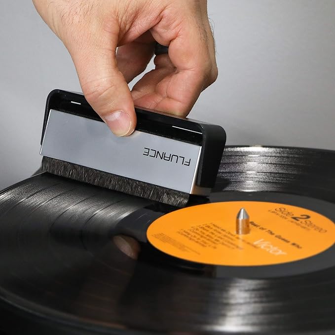 Fluance Vinyl Record Stylus Cleaning Kit Anti-Static Carbon Fiber Velvet LP Brush VB52
